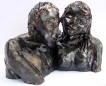 Sculpture en terre cuite emaillée couleur bronze. Reflets or pour la peau;